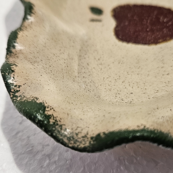 Apple Heart Ruffled Dish - Picture 3 of 7